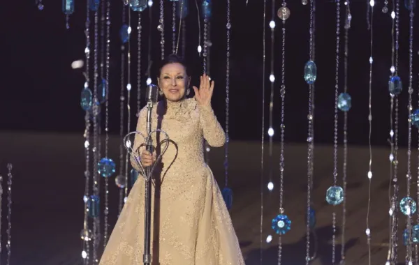 نجاة الصغيرة حفل الـ joy awards - مصدر الصورة من المكتب الإعلامي لقناة mbc