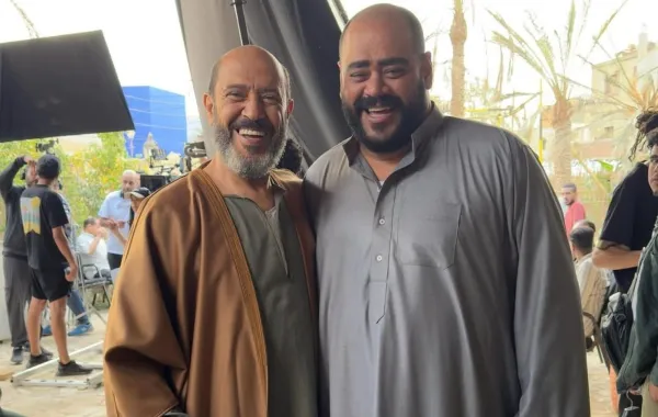 أشرف عبد الباقي ومحمد ممدوح من كواليس السادة الأفاضل - الصورة من حساب أشرف عبد الباقي على إنستغرام
