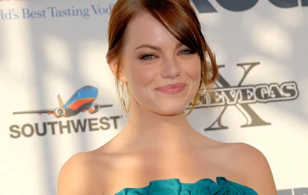 إيما ستون في لاس فيغاس ( Emma Stone in Las Vegas ). مصدر الصورة: Charley Gallay/Getty Images north america/getty image via afp)