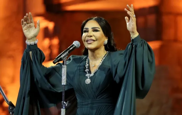 صيحات جمالية تألقت بها النجمات العربيات في مهرجانات صيف 2025