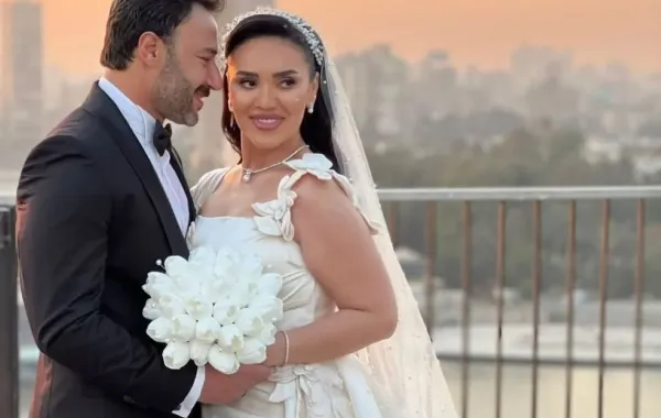 الصورة الرسمية لحفل زفاف مي فاروق ومحمد العمروسي من حسابها على إنستغرام