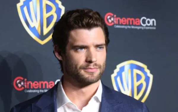 ديفيد كورنسويت بطل فيلم سوبر مان في لاس فيغاس ( David Corenswet, star of Superman in Las Vegas ). مصدر الصورة: Gabe Ginsberg / GETTY IMAGES NORTH AMERICA / Getty Images via AFP