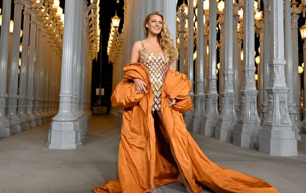 بلايك لايفلي Blake Lively في حفل LACMA Art Film - (مصدر الصورة  Axelle/Bauer-Griffin/FilmMagic)