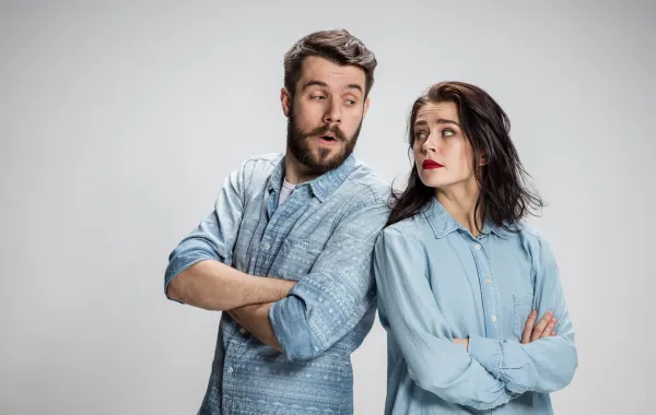 الزوج الذي لا يهتم بمشاعر زوجته 