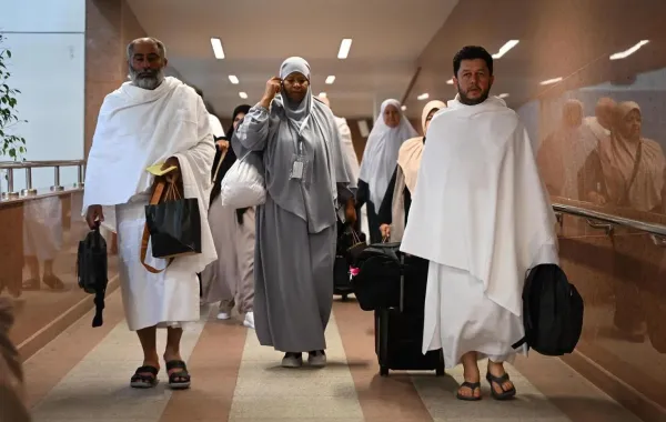 السعودية تستقطب 1.2 مليون معتمر منذ انطلاق موسم عمرة 1447هـ - الصورة من وكالة الأنباء السعودية "واس"