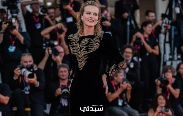 إيفا هيرزيغوفا Eva Herzigová في مهرجان فينيسيا السينمائي 2025- تصوير يوسف بوهوش خاص سيدتي