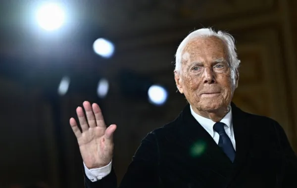 جورجيو أرماني Giorgio Armani- مصدر الصورة JULIEN DE ROSA / AFP