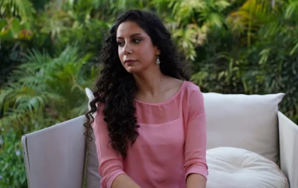 ياسمين رحمي في كواليس حكاية هند - الصورة من المركز الإعلامي للمسلسل