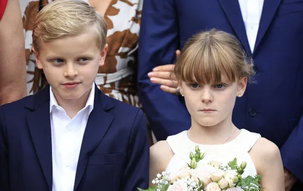 الأمير جاك والأميرة غابرييلا Prince Jacques and Princess Gabriella – مصدر الصورة Photo by VALERY HACHE / AFP