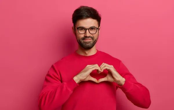 رجل الأسد في الحب والزواج