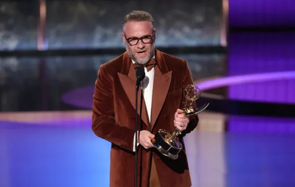 سيث روغن Seth Rogen، من حفل توزيع جوائز إيمي برايمتايم 2025. مصدر الصورة: KEVIN WINTER / GETTY IMAGES NORTH AMERICA / Getty Images via AFP