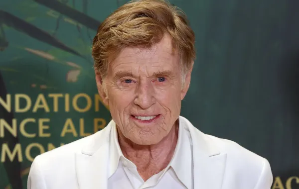 روبرت ريدفورد في موناكو (Robert Redford in Monaco). مصدر الصورة: Valery HACHE / AFP