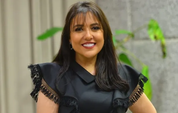 مي كساب تتحدث عن تجربة تكميم المعدة.. مسئولية كبيرة