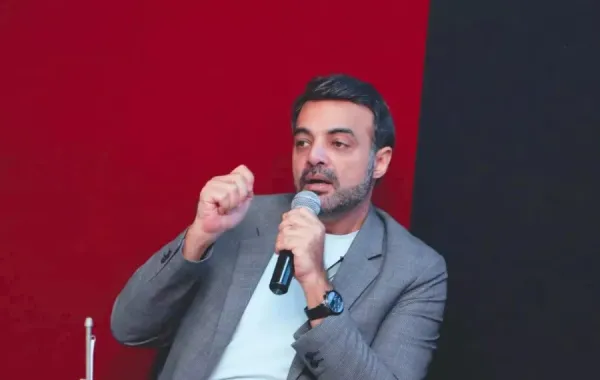 عمرو محمود ياسين- الصورة من صفحته على فيسبوك