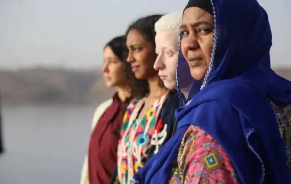 الفنانة السودانية إسلام مبارك في فيلم "ضي"- الصورة من المركز الإعلامي للفنانة