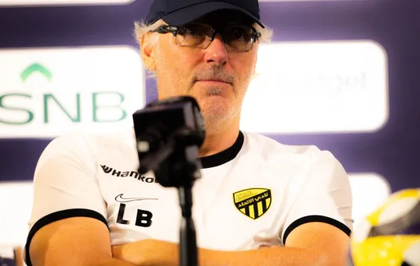  لوران بلان المدير الفني لفريق الاتحاد الأول لكرة القدم السابق
