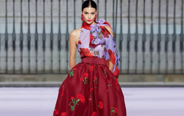 من عرض Carolina Herrera لربيع وصيف 2026 - الصورة من Launchmetrics/Spotlight ©