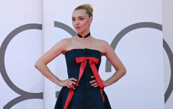 أماندا سيفريد Amanda Seyfried