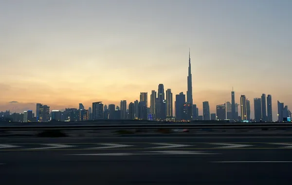 مدينة دبي. الصورة من موقع unsplash