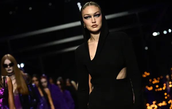 العارضة جيجي حديد Gigi Hadid- (مصدر الصورة  Miguel MEDINA / AFP)