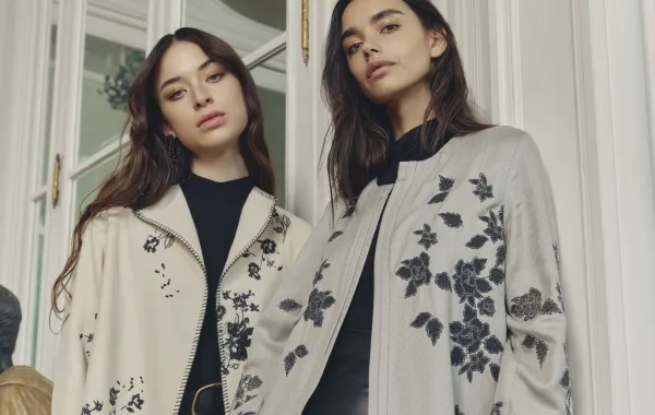 عباية من موزان Mauzan - الصورة من العلامة عباية من موزان Mauzan - الصورة من العلامة