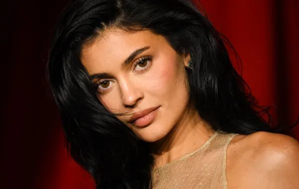 كايلي جينر في حفل Annual Academy Museum Gala 2024 - لوس أنجلوس - Kylie Jenner at the Annual Academy Museum Gala  in Los Angeles 2024- مصدر الصورة VALERIE MACON / AFP