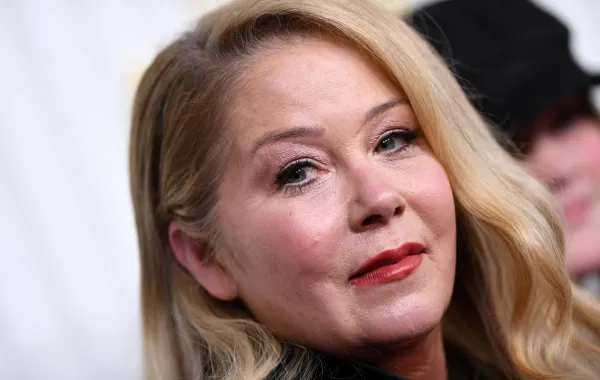 كريستينا آبلجيت Christina Applegate في Guild Awards كاليفورنيا. مصدر الصورة VALERIE MACON / AFP