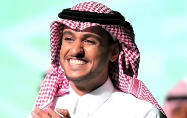 يعيش الفنان عايض، حالة من النشاط الفني، حيث يستعد لمقابلة جمهوره في حفل غنائي ضخم ضمن فاعليات موسم الرياض 2025.. 