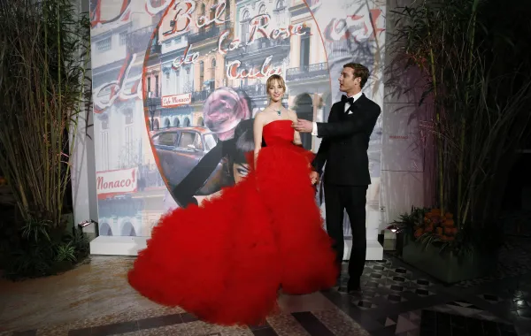 بيير كاسيراغي وبياتريس بوروميو في موناكو (Pierre Casiraghi and Beatrice Borromeo in Monaco). مصدر الصورة: VALERY HACHE / AFP