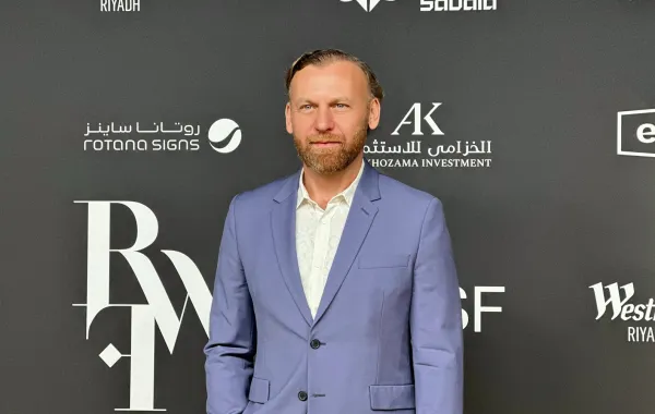 الرئيس التنفيذي لهيئة الأزياء بوراك شاكماك
