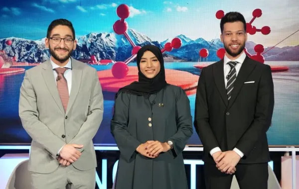 المتأهلون لنهائي الموسم الـ17 من برنامج نجوم العلوم. الصورة من وكالة الأنباء القطرية "قنا"