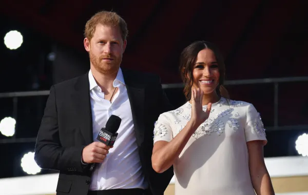 الأمير هاري وميغان ماركل خلال مهرجان في نيويورك (Prince Harry and Meghan Markle during a festival in New York). مصدر الصورة: Angela Weiss / AFP
