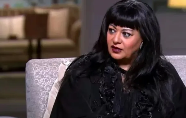 فريدة سيف النصف - لقطة من على الشاشة أثناء ظهورها في برنامج صاحبة السعادة