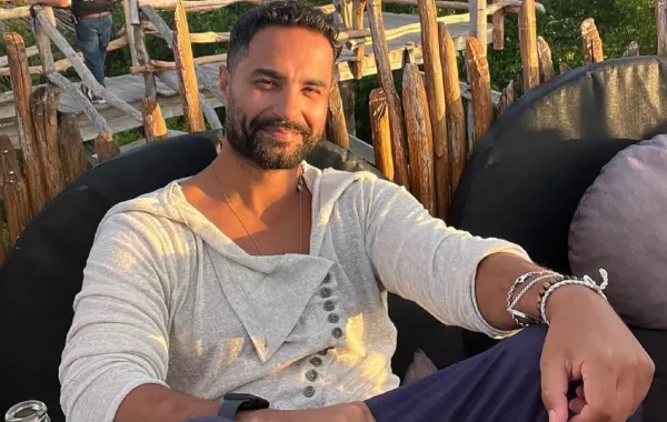 كريم فهمي- الصورة من حسابه الرسمي على إنستغرام كريم فهمي يحمس الجمهور لمسلسله الجديد مع ياسمين عبد العزيز