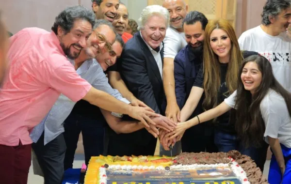 فريق عمل فيلم قصر الباشا - الصورة من الشركة المنتجة للفيلم فريق عمل فيلم قصر الباشا - الصورة من الشركة المنتجة للفيلم