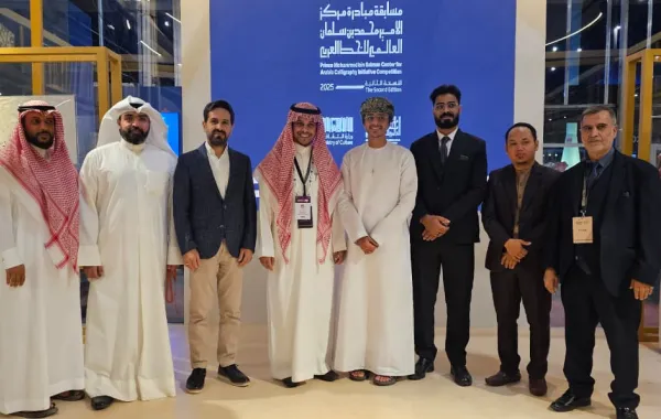 الفائزون في مسابقة الخط العربي بمعرض الرياض الدولي للكتاب 2025
