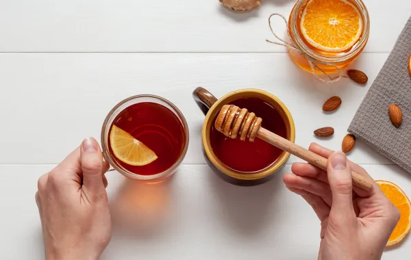 فوائد العسل الطبيعي لصحة الجسم ومقاومة الأمراض Image By Freepik
