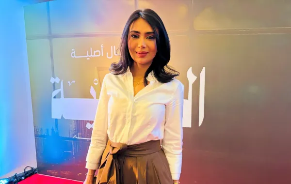 لبنى عبد العزيز- الصورة خاصة بسيدتي من تصوير زكية البلوشي