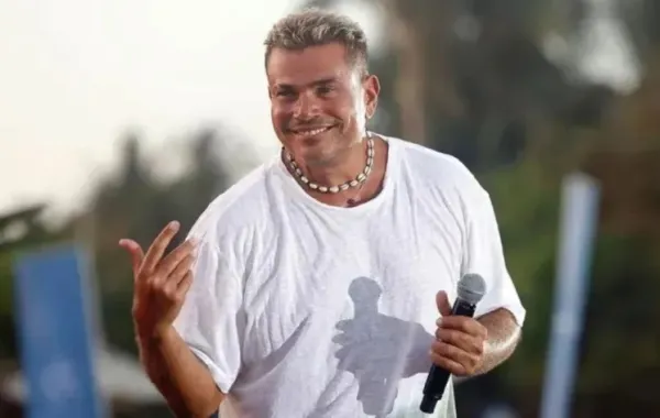 عمرو دياب- الصورة من حسابه على إنستغرام