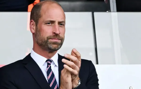 الأمير ويليام في ملعب ليتزيجروند في زيوريخ (Prince William at the Letzigrund Stadium in Zurich). مصدر الصورة: Miguel MEDINA / AFP