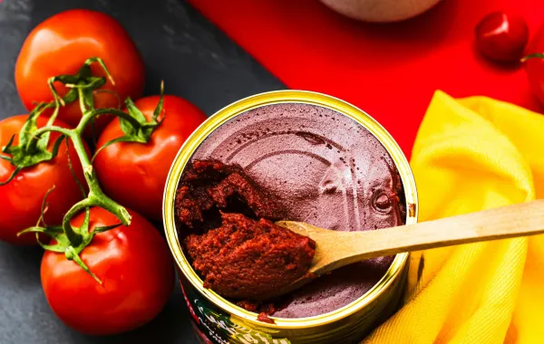 حذارِ استعمال معجون الطماطم بعد إزالة العفن