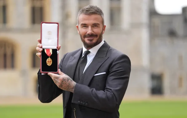 ديفيد بيكهام في قلعة وندسور (David Beckham at Windsor Castle). مصدر الصورة: Andrew Matthews / POOL / AFP
