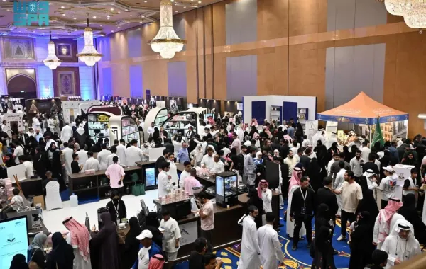  المعرض شهد عددًا من ورش العمل والمسابقات والجلسات الحوارية التي قدّمها مختصون في فنون تحضير القهوة وصناعة الشوكولاتة