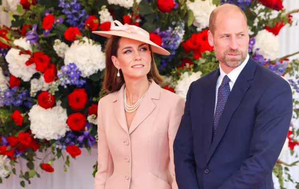 الأمير ويليام والأميرة كيت ميدلتون في قصر وندسور (Prince William and Princess Kate Middleton at Windsor Castle). مصدر الصورة: JACOVIDES / POOL / AFP