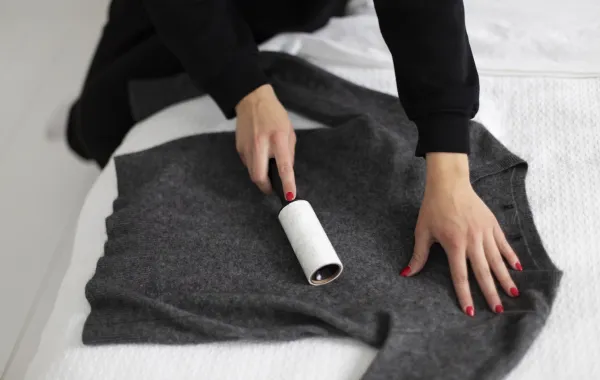 تنظيف الملابس من الوبر