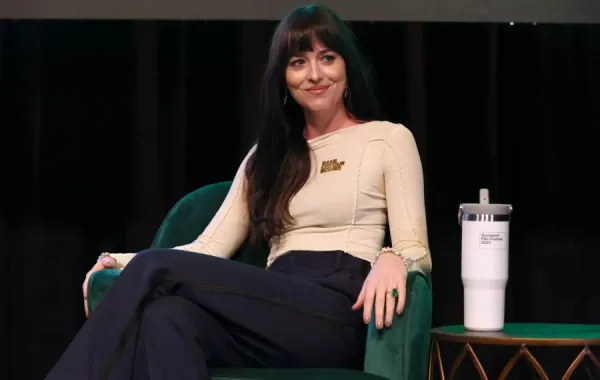 داكوتا جونسون في بارك سيتي، يوتا Dakota Johnson-  مصدر الصورة: Robin Marchant/Getty Images/AFP