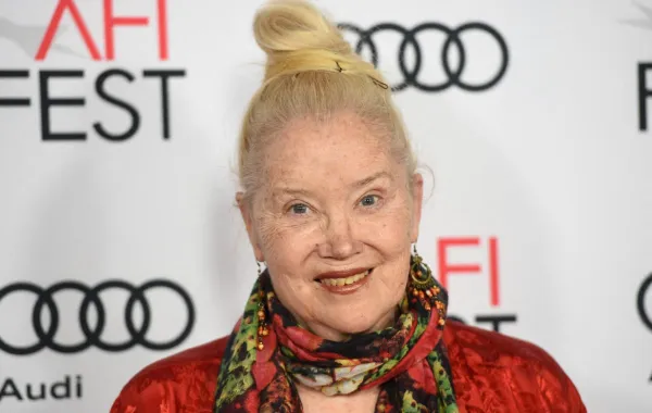 سالي كيركلاند في كاليفورنيا ( Sally Kirkland California ). مصدر الصورة: Robyn Beck / AFP