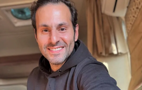 علي كاكولي- الصورة من  حسابه على الانستغرام