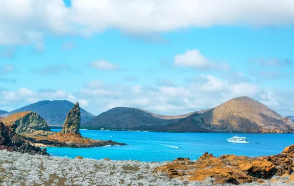 لقطة لخليج سوليفان في جزر غالاباغوس