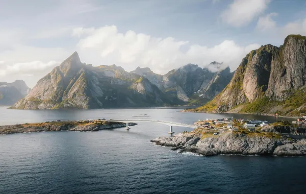 النرويج وجهة عائلية توفر مزيجًا من المغامرة والطبيعة الخلابة